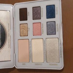 Too Faced Country palette